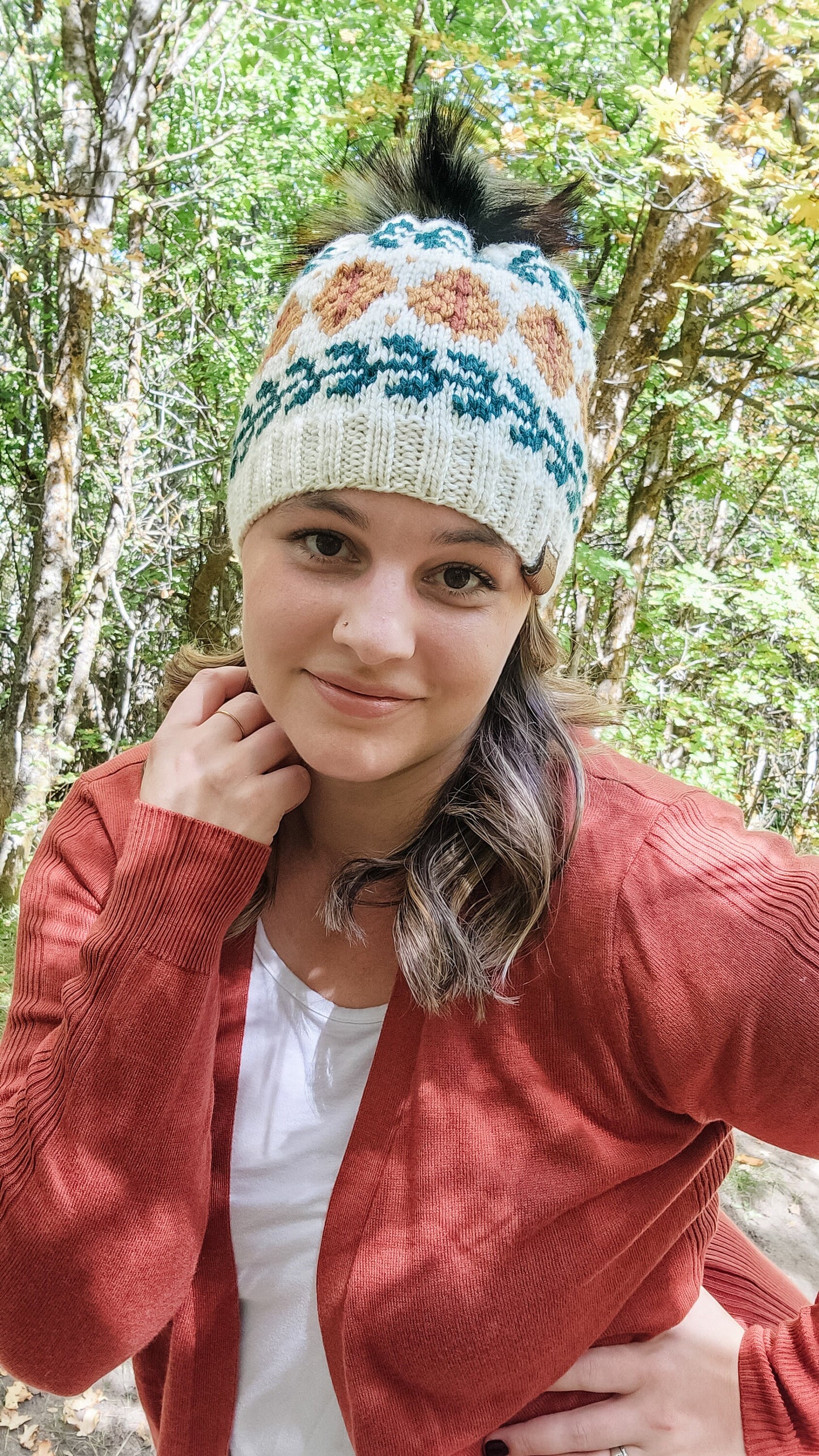 KNITTING PATTERN - Changing Leaves Beanie