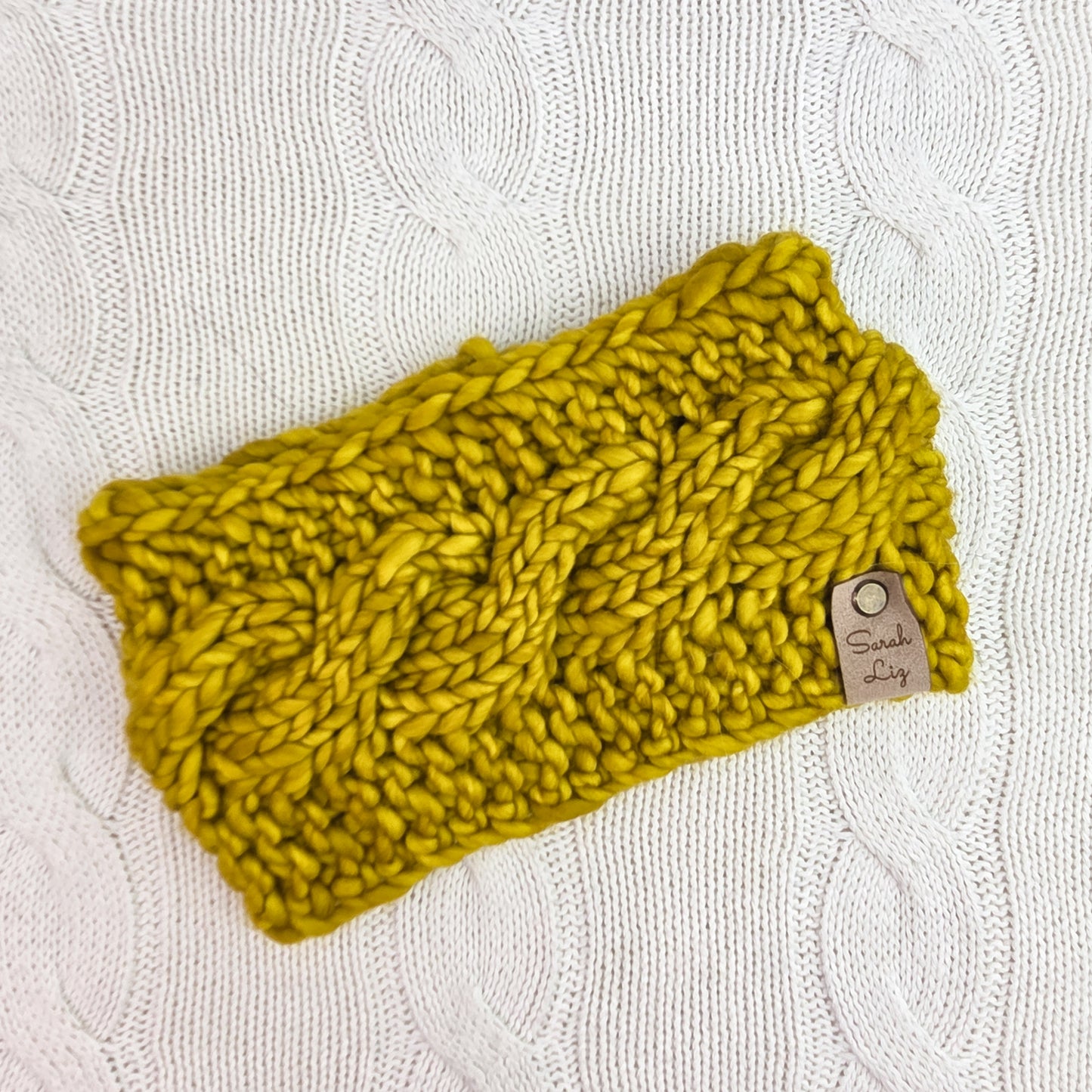 Cable Earwarmer - Yellow