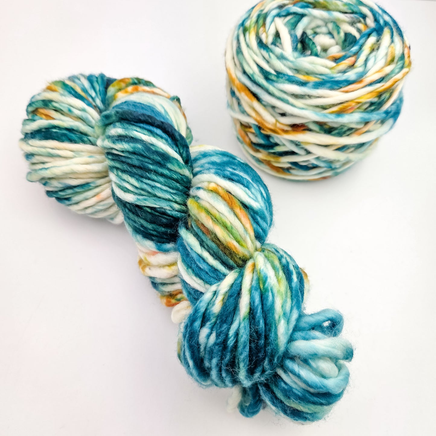 Hand dyed yarn - Beach Vacay