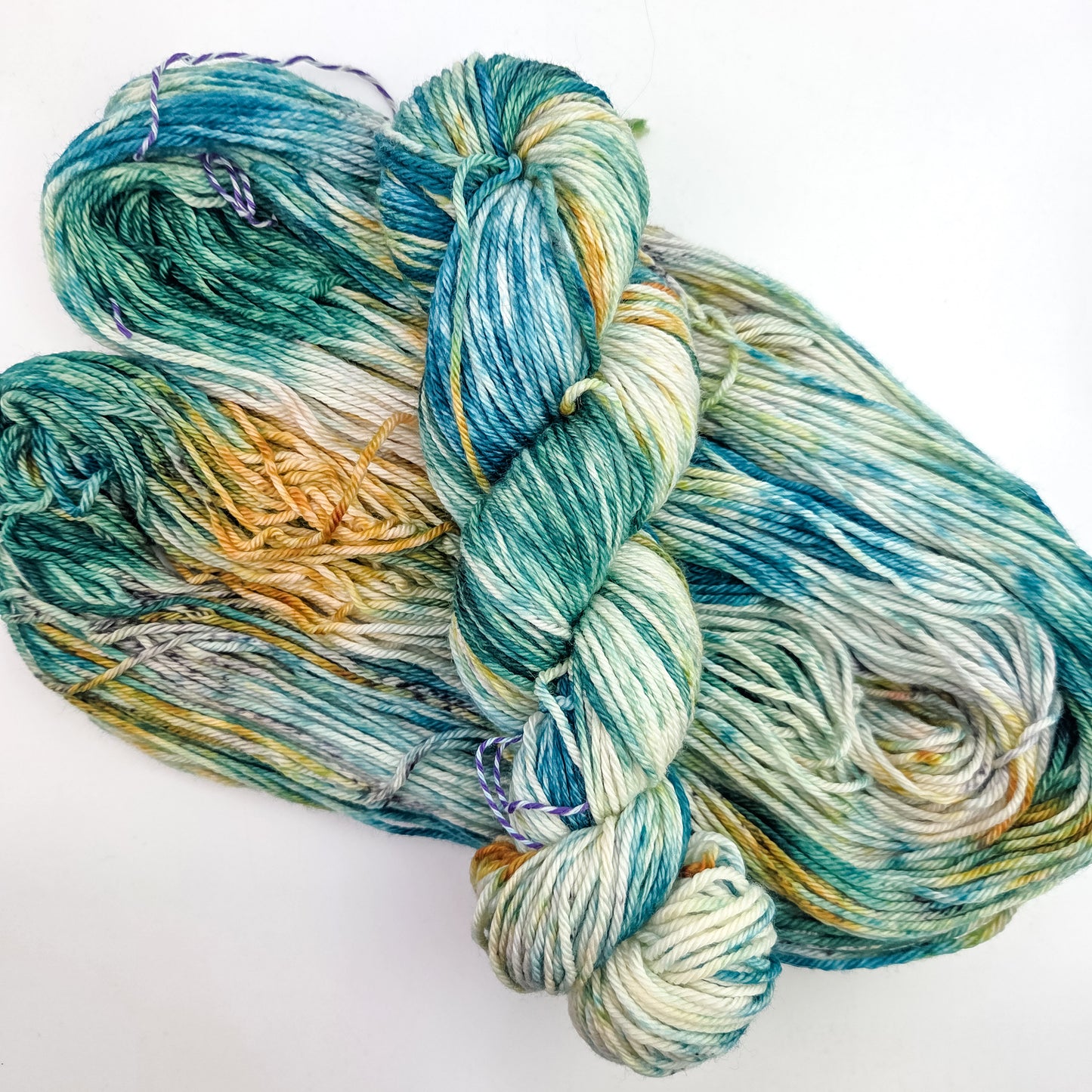 Hand dyed yarn - Beach Vacay