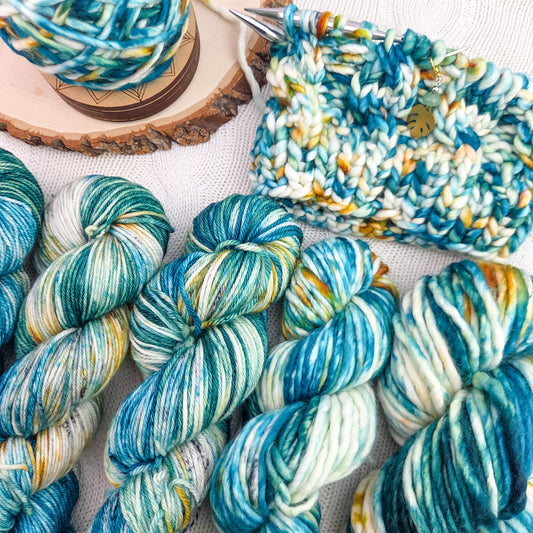 Hand dyed yarn - Beach Vacay