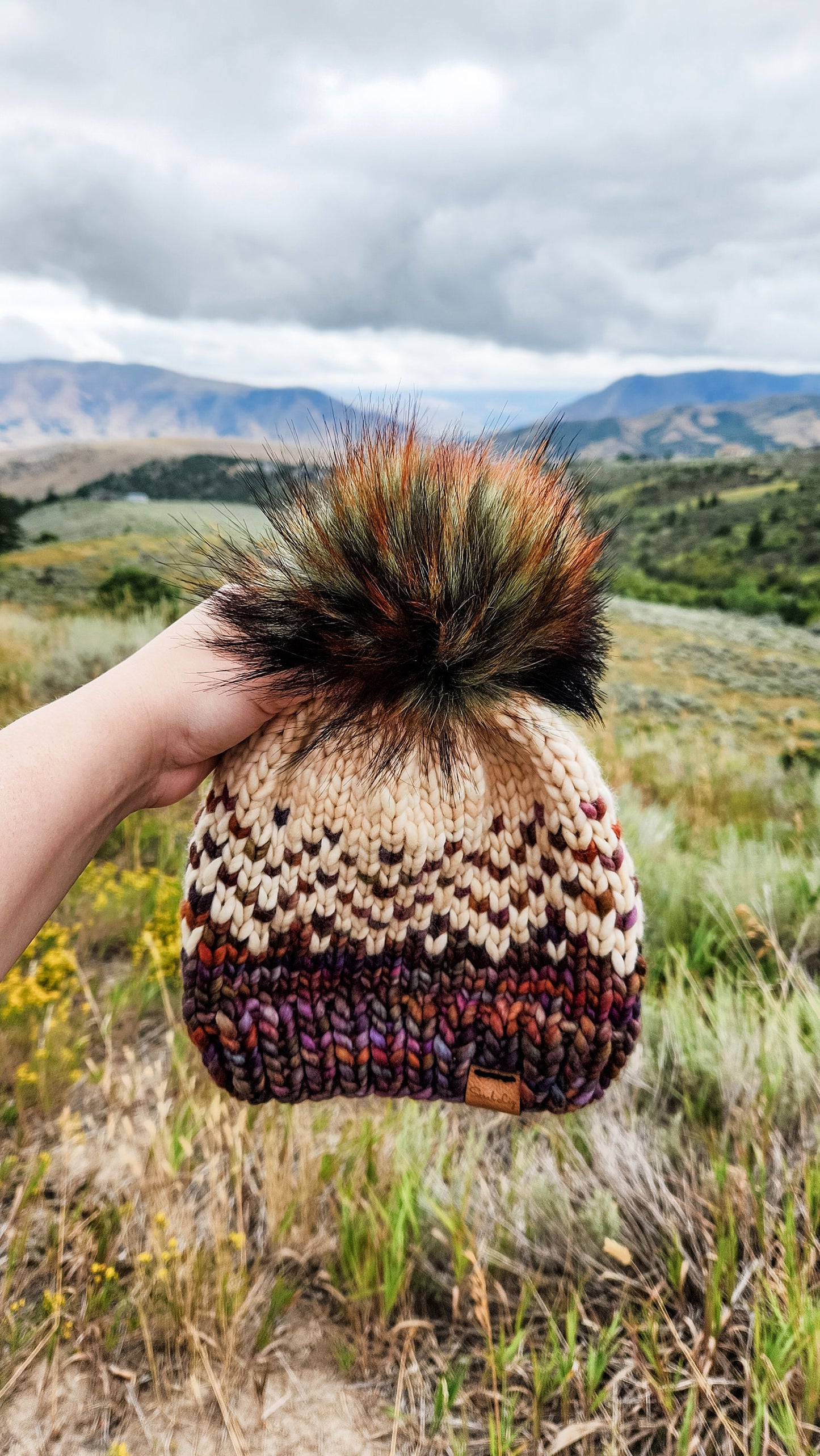 KNITTING PATTERN - Mountain Range Beanie