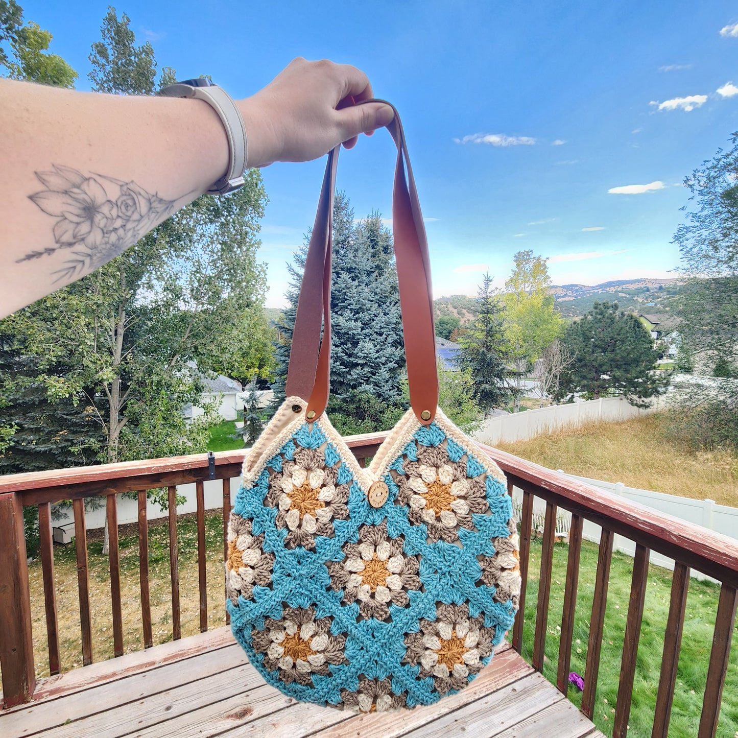 Daisy Granny Square Purse